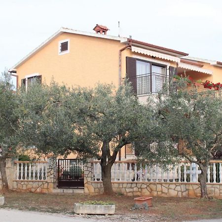 Lily'S Lovely Apartments Fažana エクステリア 写真