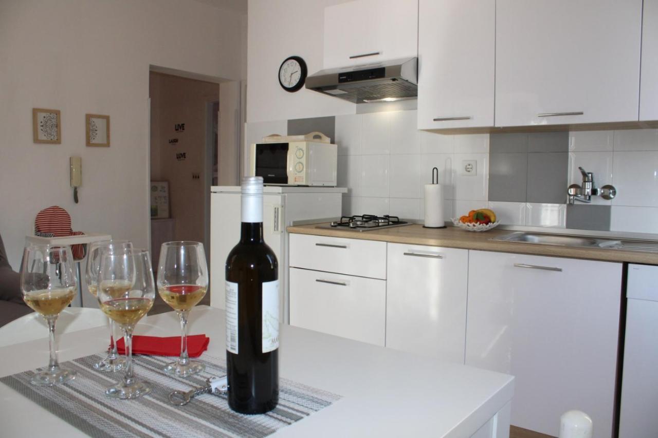 Lily'S Lovely Apartments Fažana エクステリア 写真